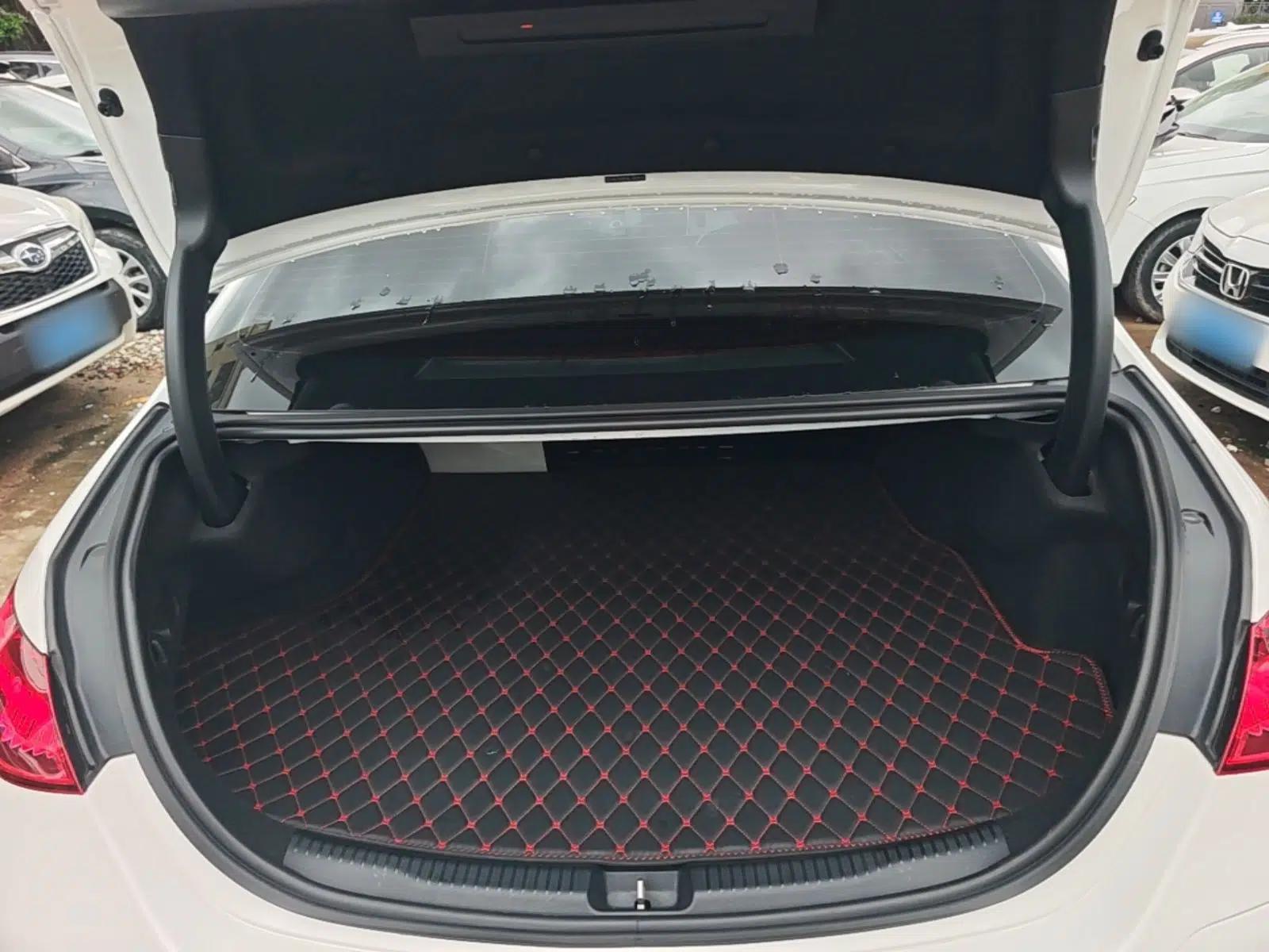 Mercedes-Benz C-Class New Energy 2024 Facelift C 350 eL — миниатюра 22