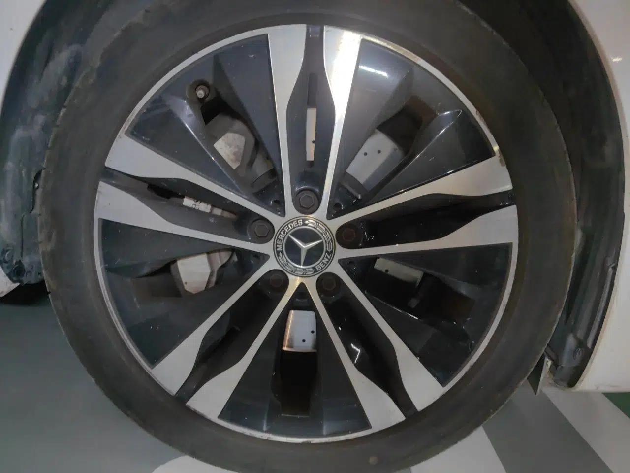 Mercedes-Benz C-Class New Energy 2023 C 350 eL — миниатюра 8
