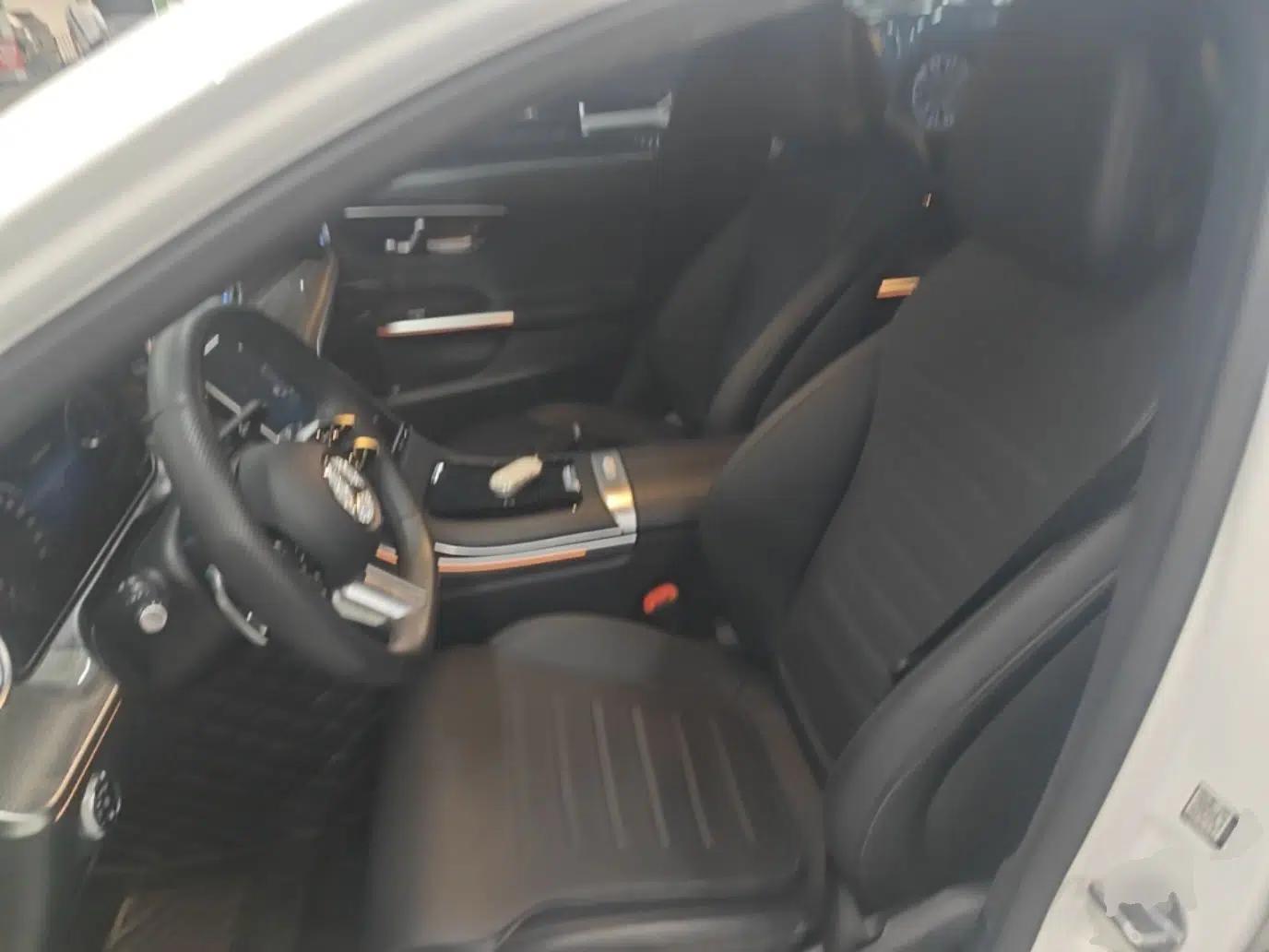 Mercedes-Benz C-Class New Energy 2023 C 350 eL — миниатюра 22