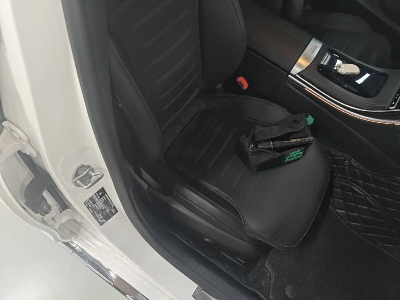 Mercedes-Benz C-Class New Energy 2023 C 350 eL — миниатюра 24