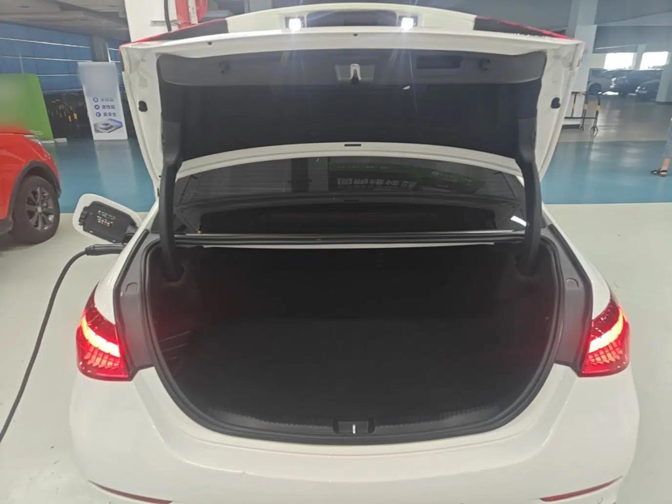 Mercedes-Benz C-Class New Energy 2023 C 350 eL — миниатюра 27