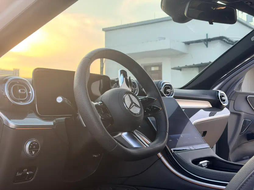 Mercedes-Benz C-Class New Energy 2023 C 350 eL — миниатюра 28