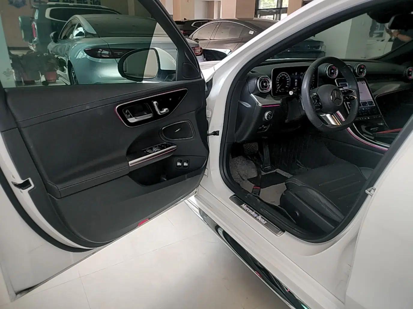 Mercedes-Benz C-Class New Energy 2023 Facelift C 350 eL — миниатюра 23