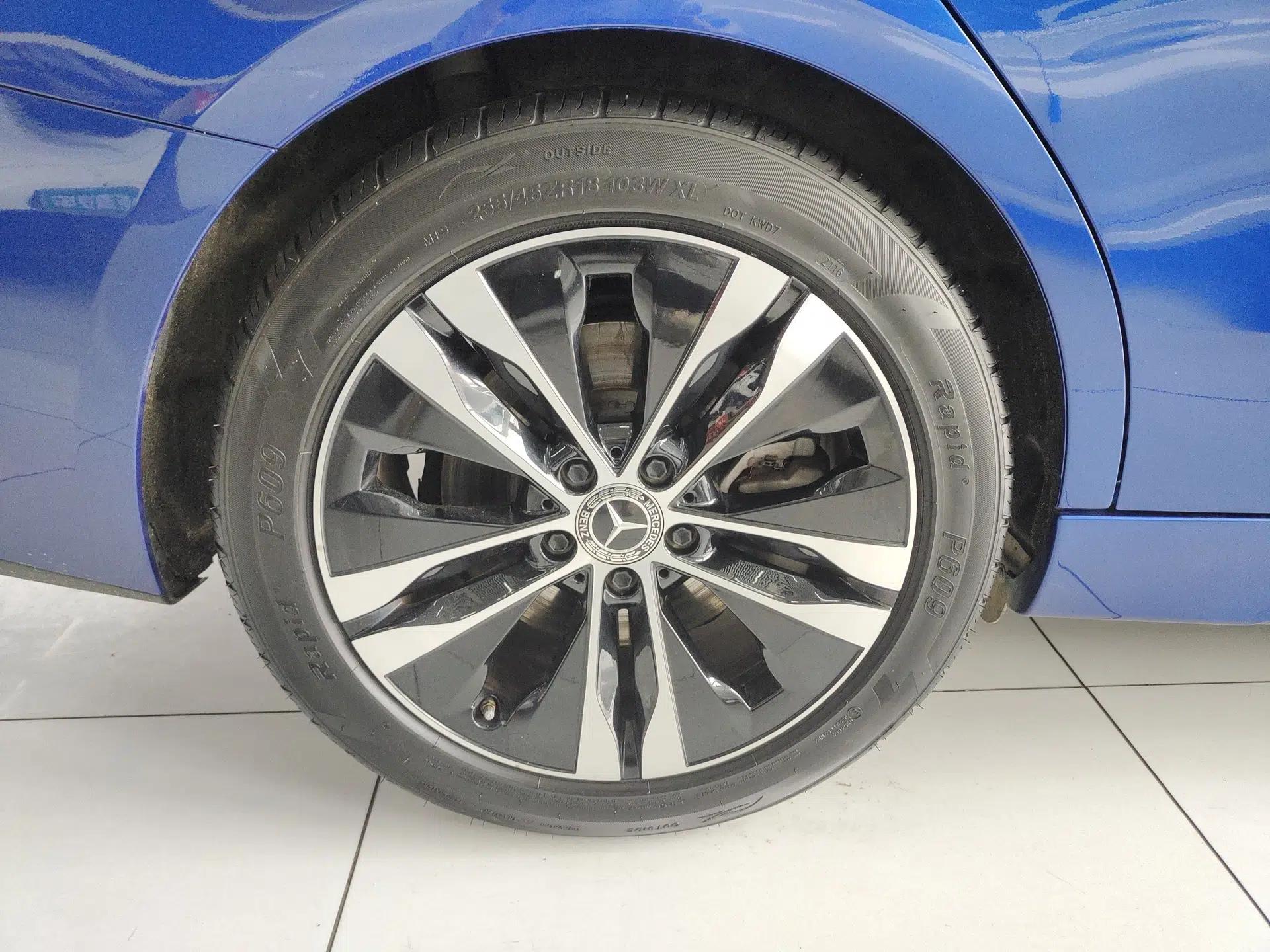 Mercedes-Benz C-Class New Energy 2023 C 350 eL — миниатюра 11