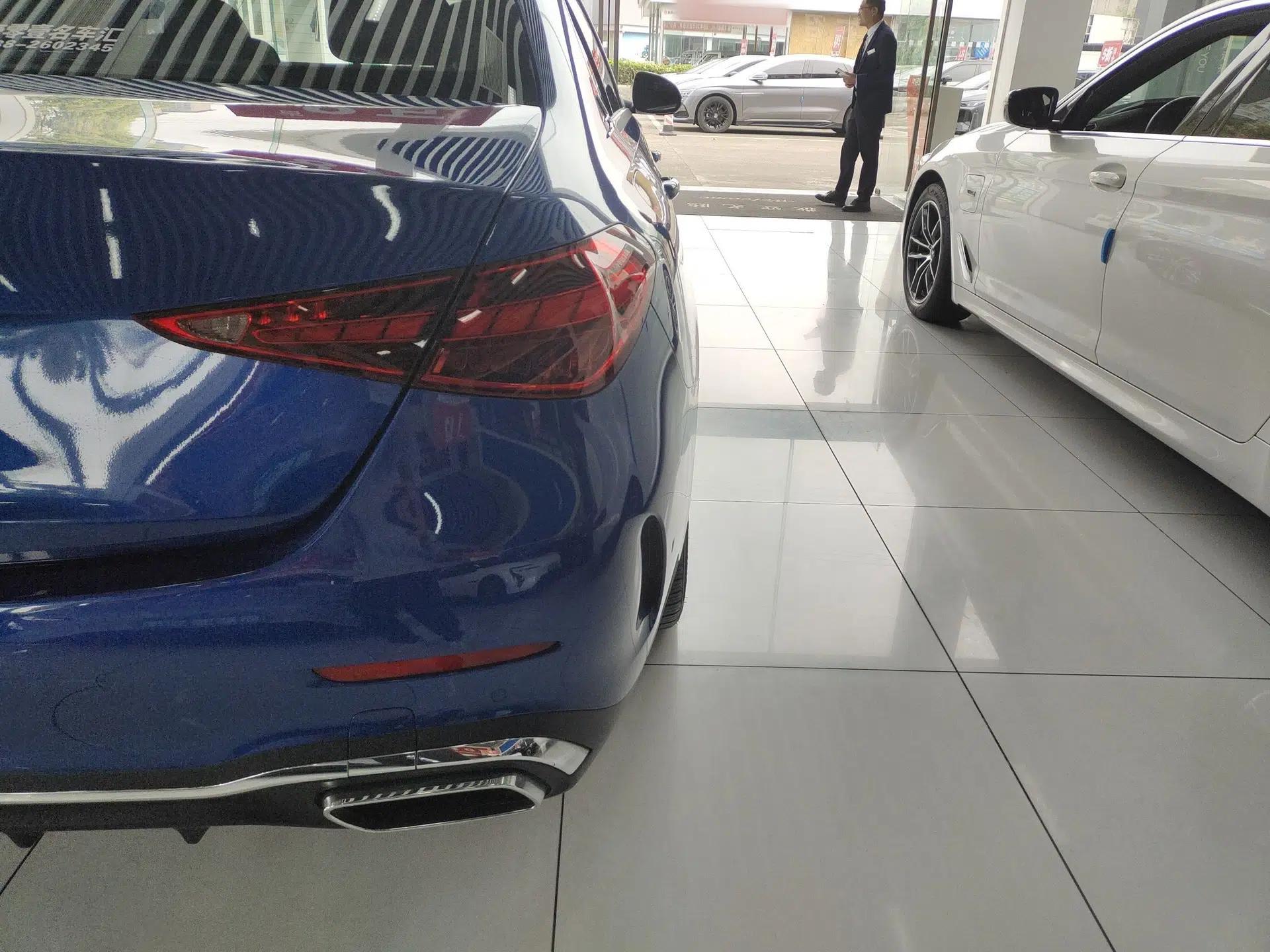 Mercedes-Benz C-Class New Energy 2023 C 350 eL — миниатюра 9