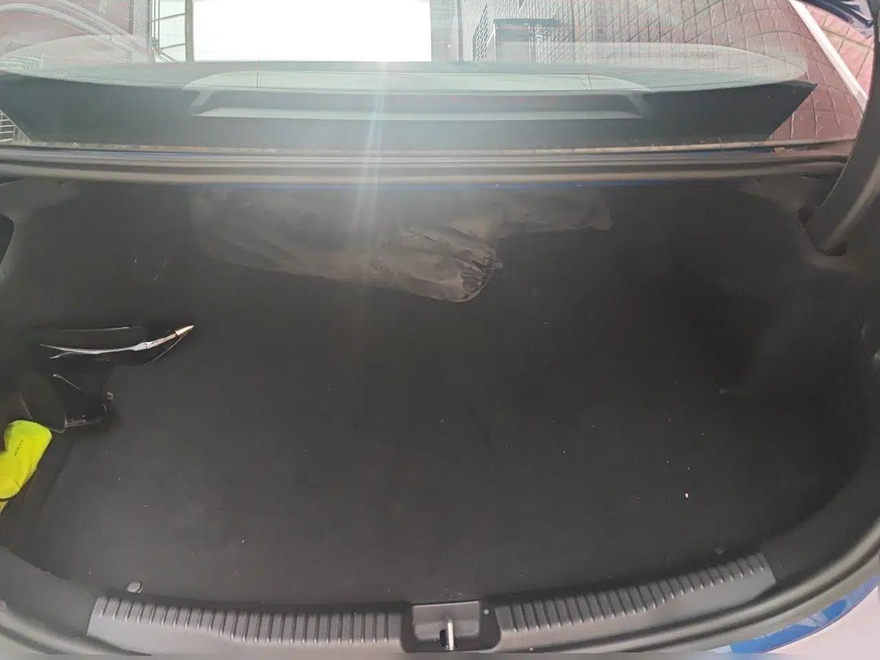 Mercedes-Benz C-Class New Energy 2023 C 350 eL — миниатюра 19