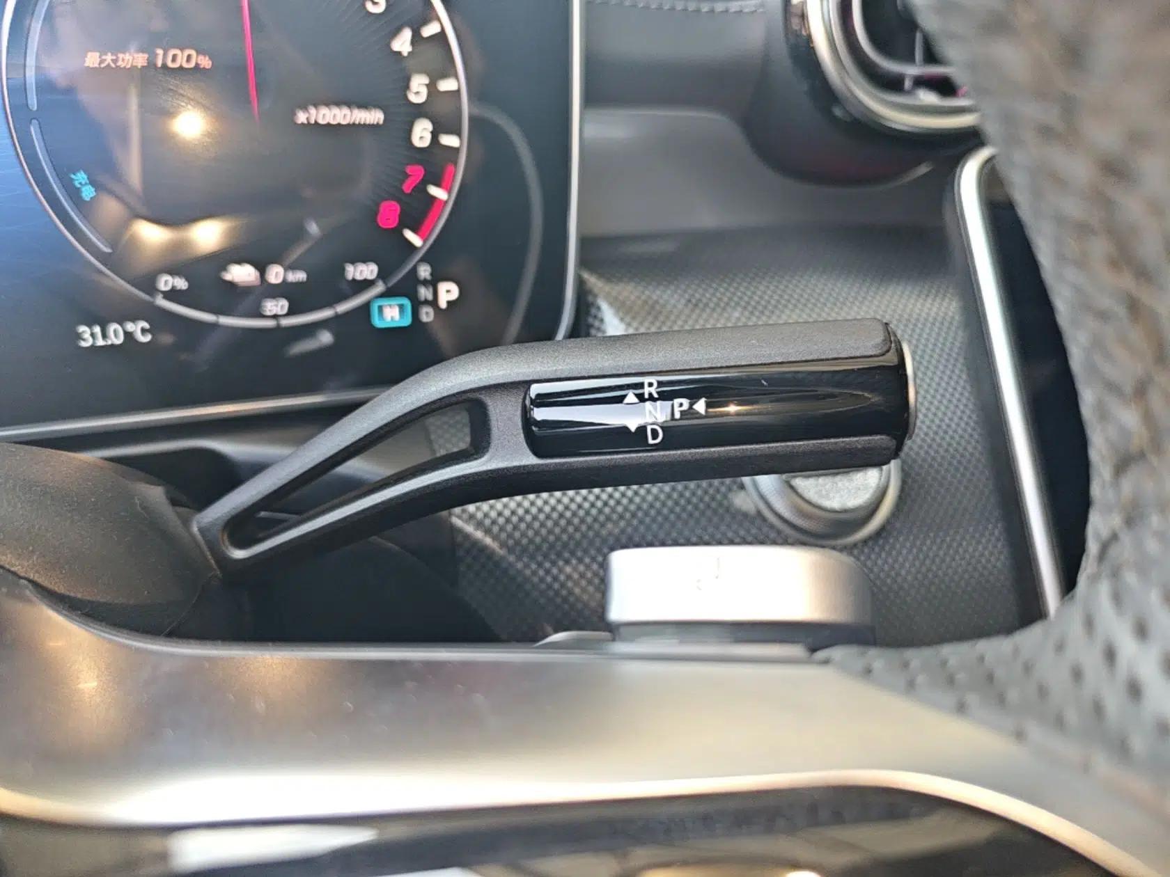 Mercedes-Benz C-Class New Energy 2024 Revised Version C 350 eL — миниатюра 16