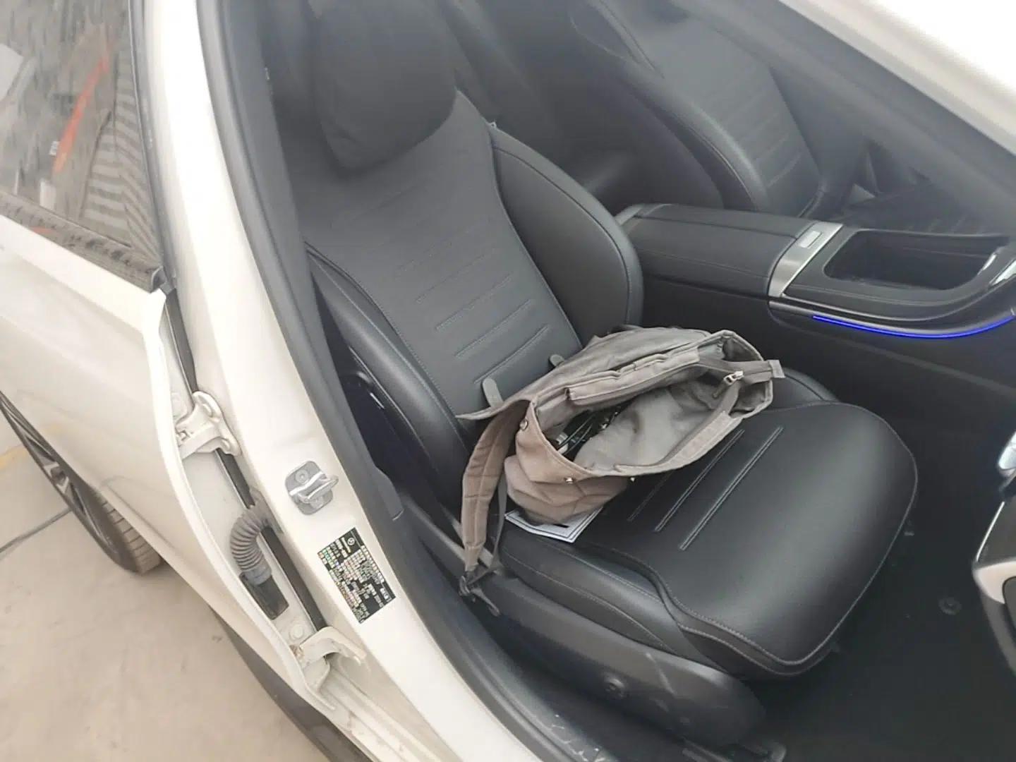 Mercedes-Benz C-Class New Energy 2024 C 350 eL — миниатюра 19