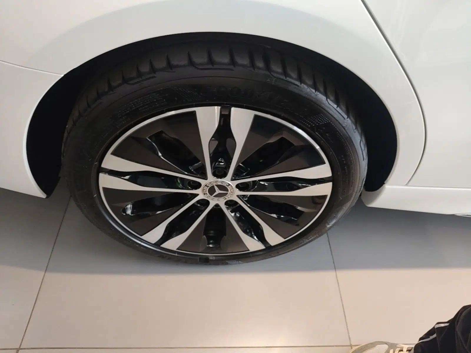 Mercedes-Benz C-Class New Energy 2024 Second Facelift C 350 eL — миниатюра 7