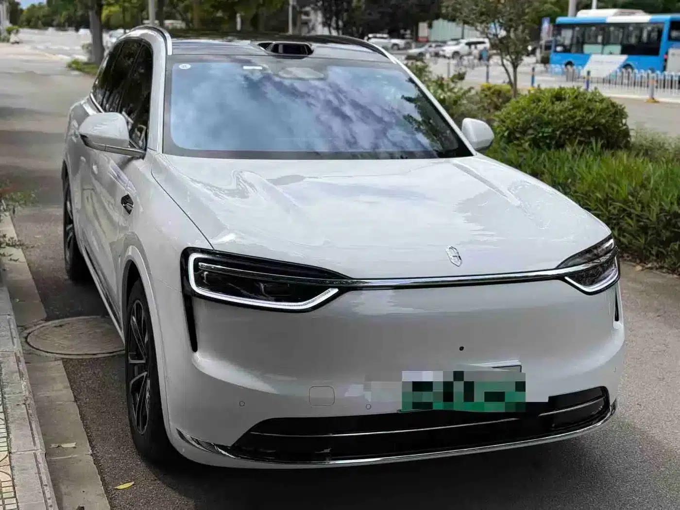 Wenjie M7 2026 Pure Electric Ultra 4WD Edition 6-Seater (192-line LiDAR) — миниатюра 2