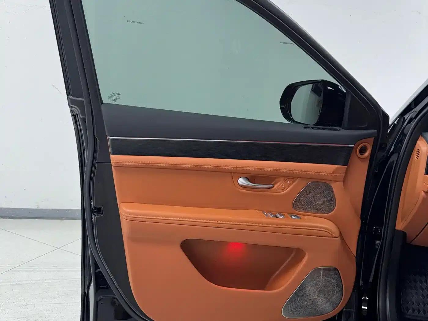 Wenjie M7 2024 1.5T Intelligent Driving 4WD Ultra Edition 5-seater — миниатюра 19