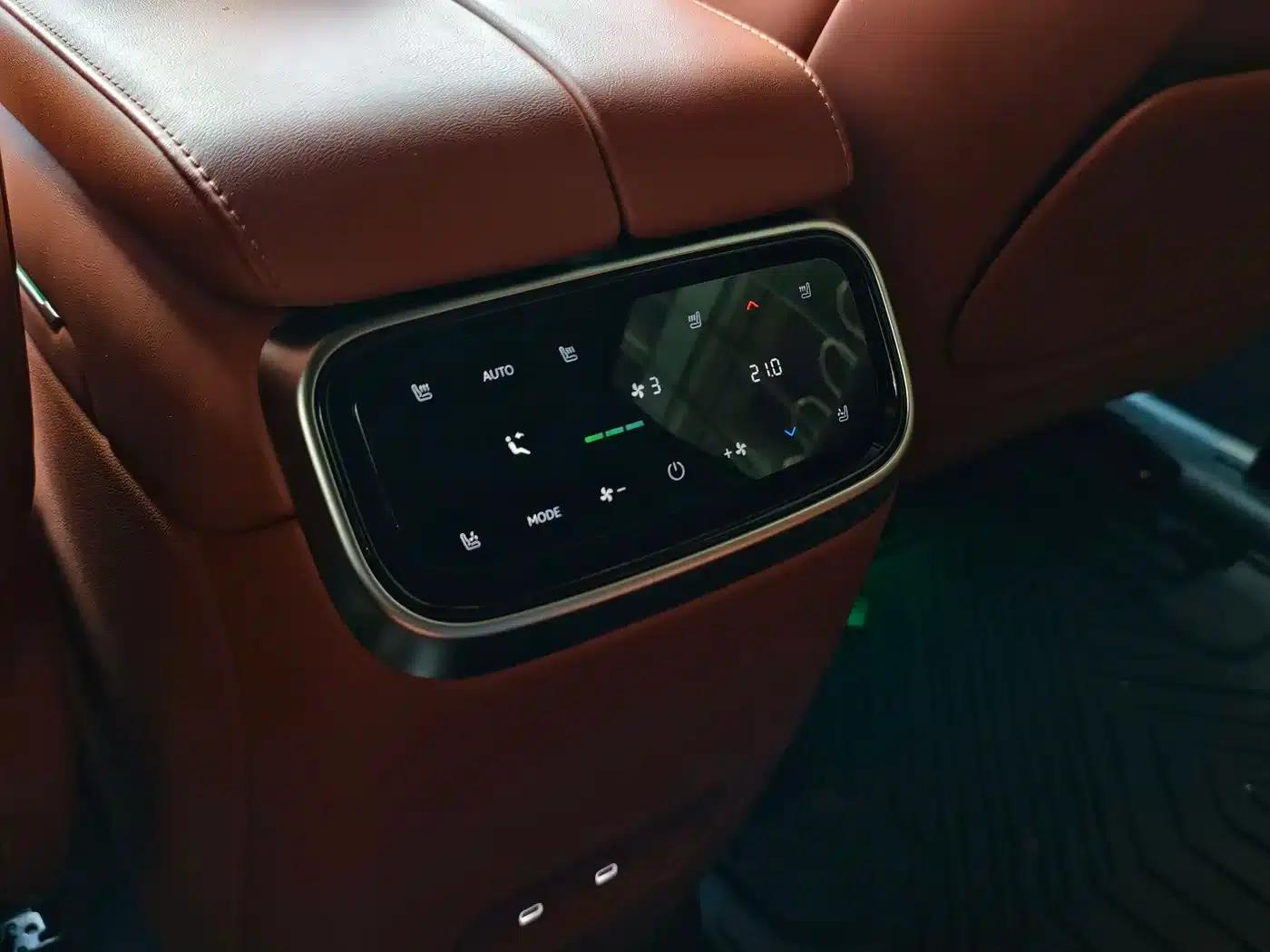 Wenjie M7 2024 1.5T Intelligent Driving 4WD Ultra Edition 5-seater — миниатюра 14