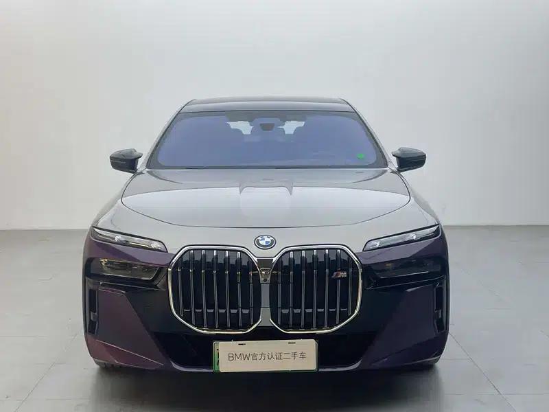 BMW 7 Series PHEV 2023 M760Le xDrive — миниатюра 2