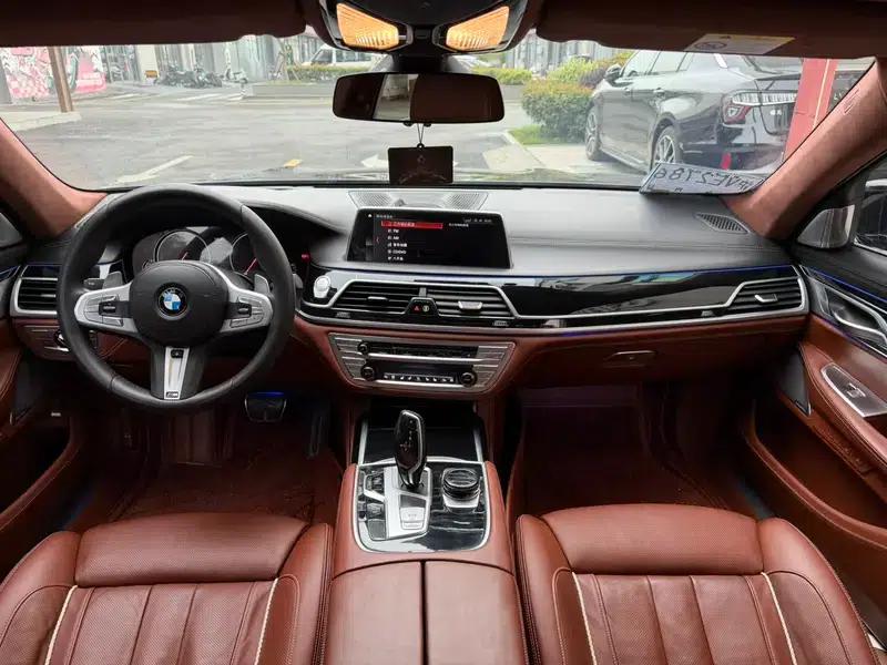 2018 BMW 7 Series 740Li xDrive Luxury M Sport Package — миниатюра 13