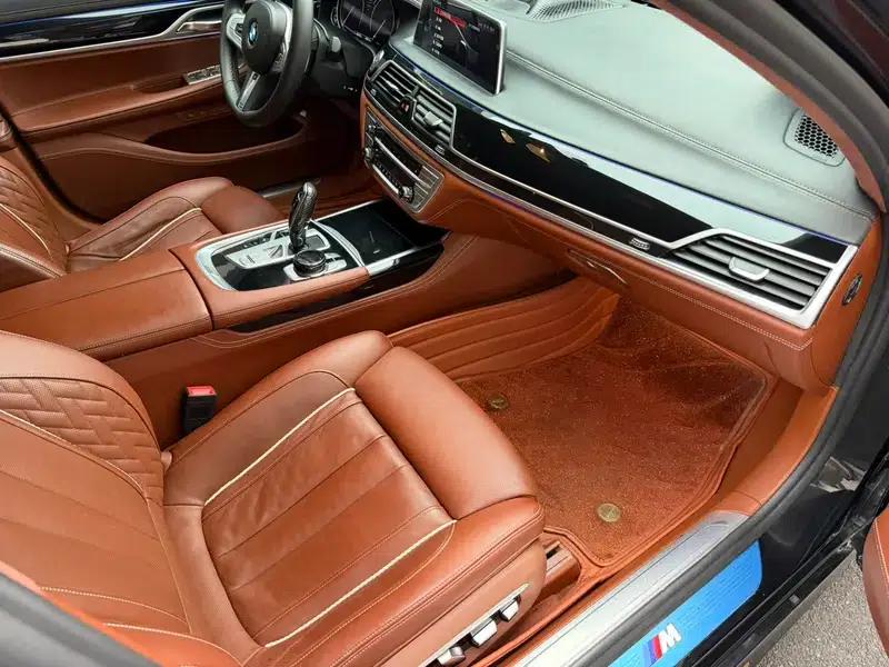 2018 BMW 7 Series 740Li xDrive Luxury M Sport Package — миниатюра 9