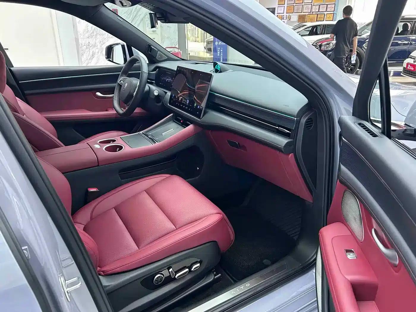 Wenjie M5 2025 Extended Range Ultra 4WD — миниатюра 6