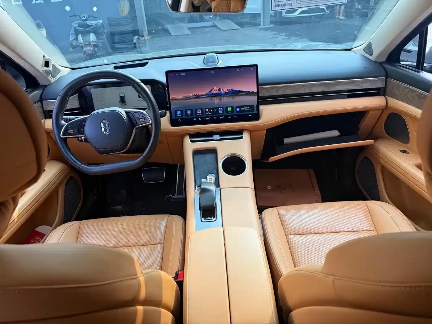 Wenjie M5 2022 Extended Range AWD Performance Edition — миниатюра 5