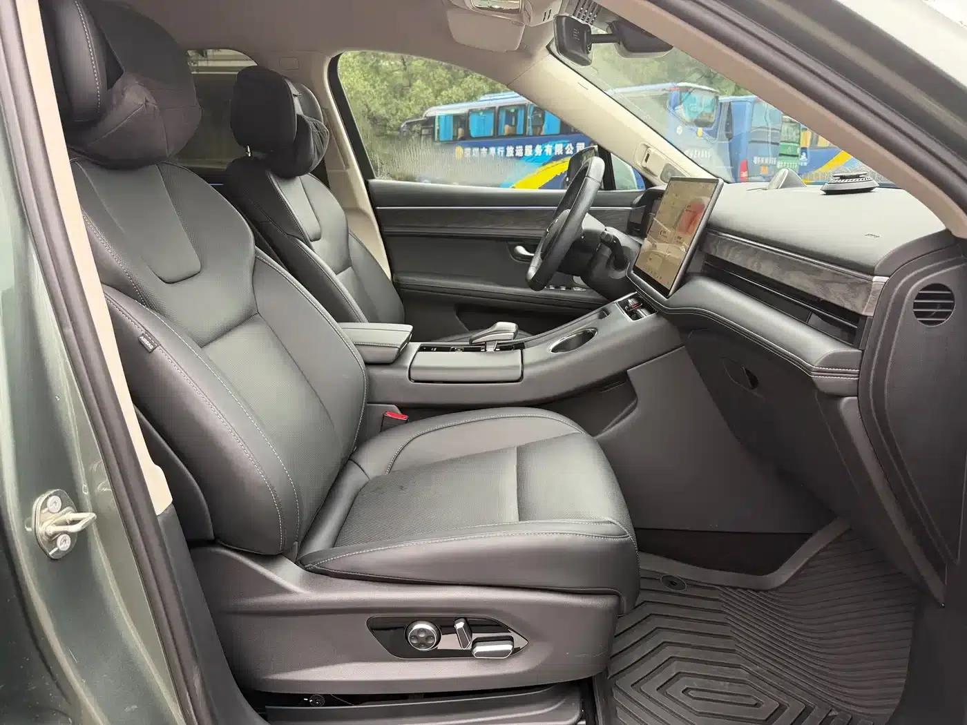 Wenjie M5 2022 Extended Range 4WD Flagship Edition — миниатюра 11