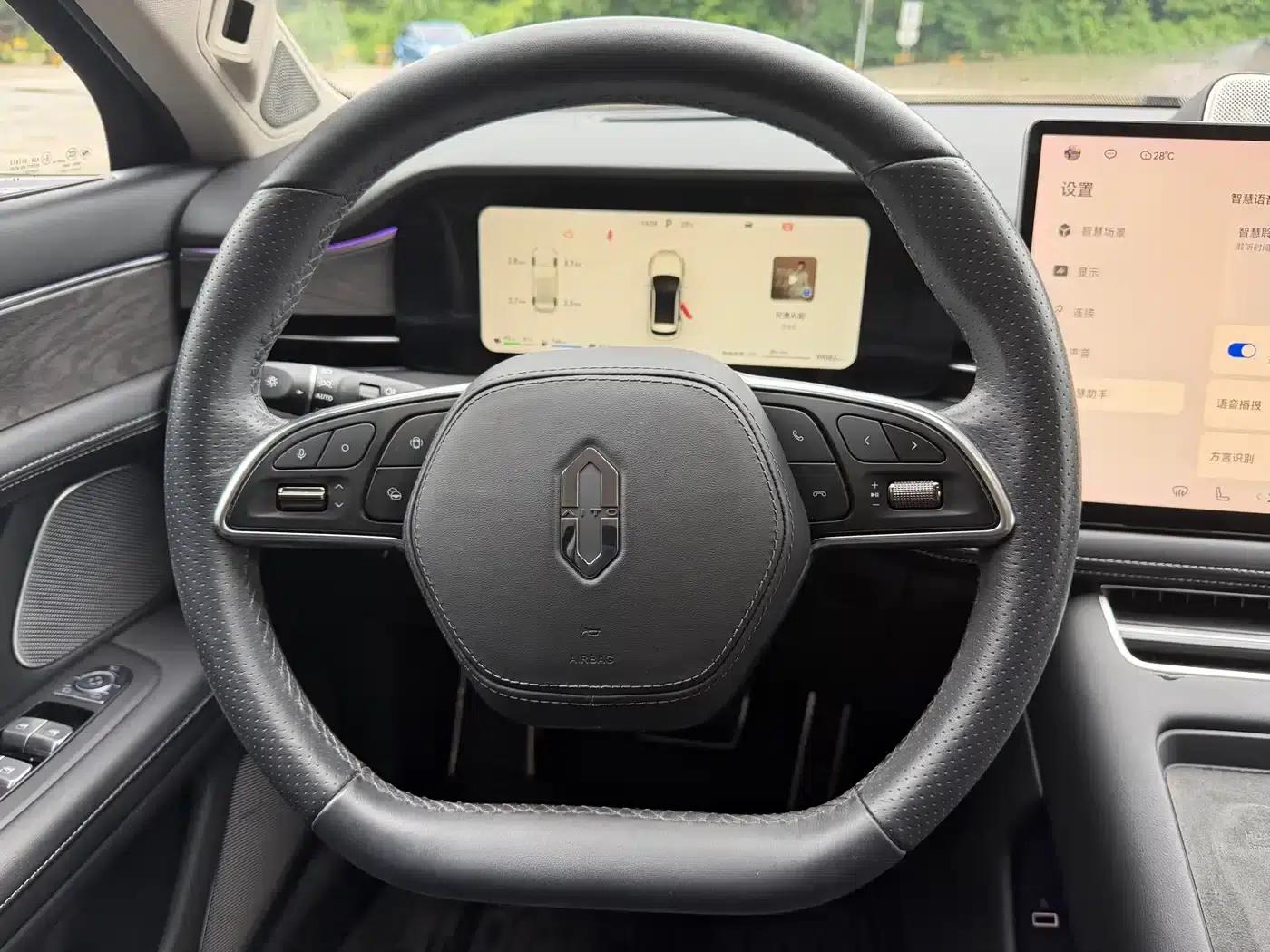 Wenjie M5 2022 Extended Range 4WD Flagship Edition — миниатюра 14