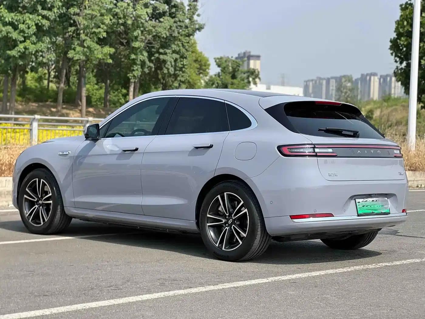 Wenjie M5 2025 Extended Range Ultra Rear-Wheel Drive Version — миниатюра 9