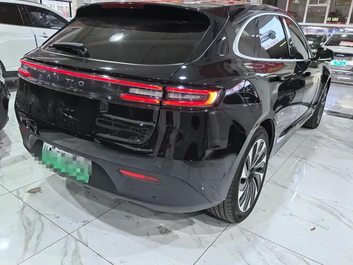 Wenjie M5 2022 Extended Range AWD Performance Edition — миниатюра 6