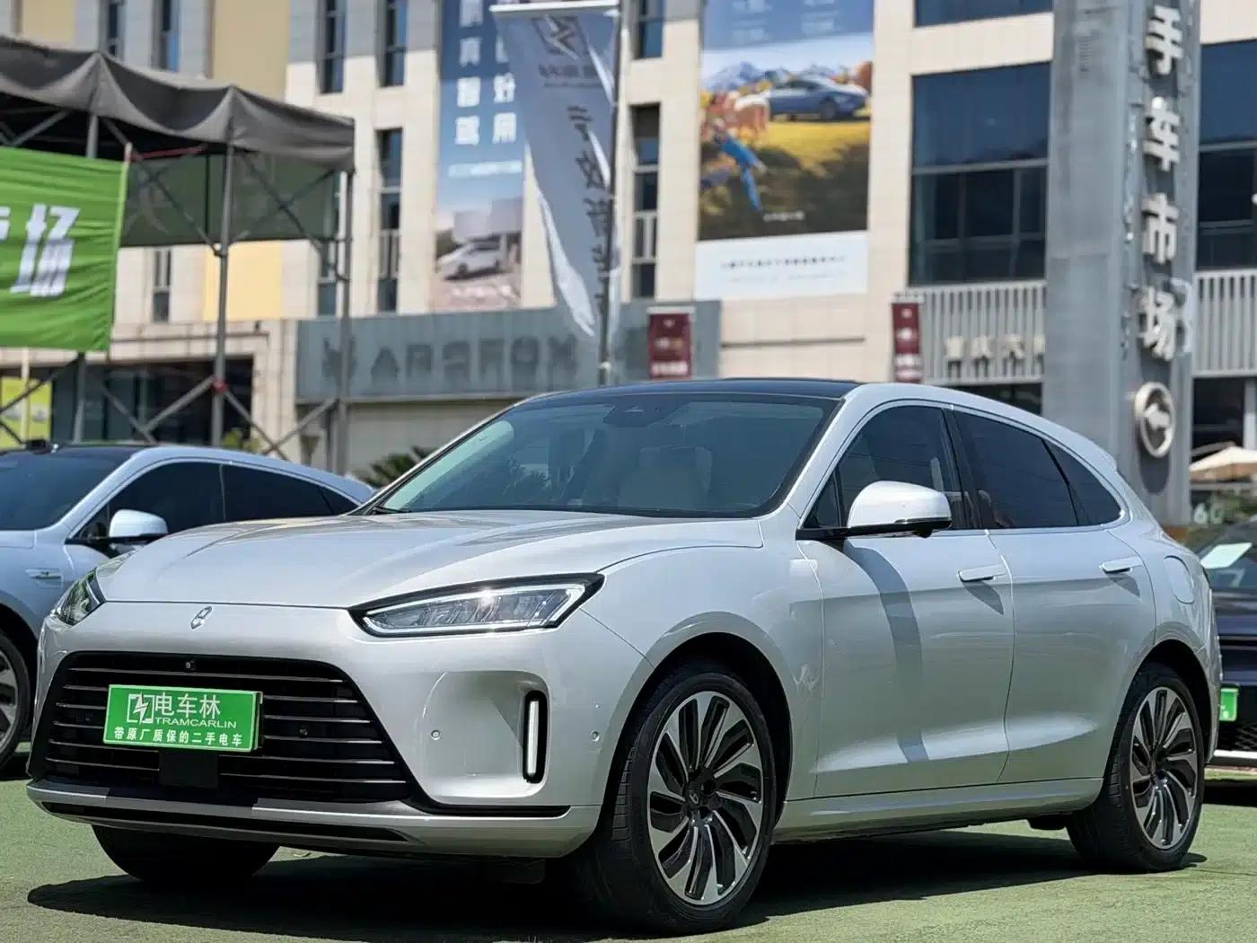 Wenjie M5 2022 Extended Range AWD Performance Edition — миниатюра 1