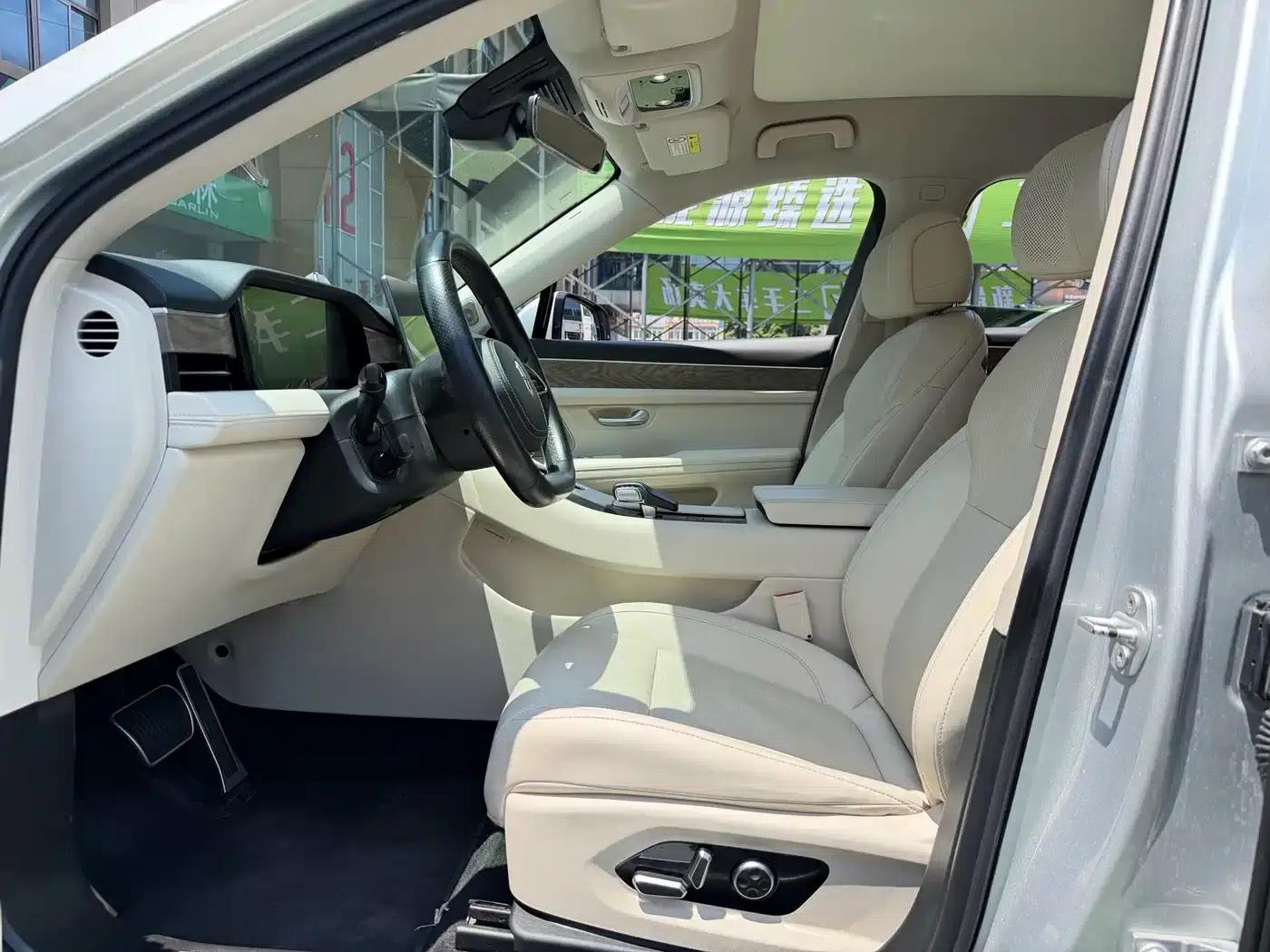 Wenjie M5 2022 Extended Range AWD Performance Edition — миниатюра 5