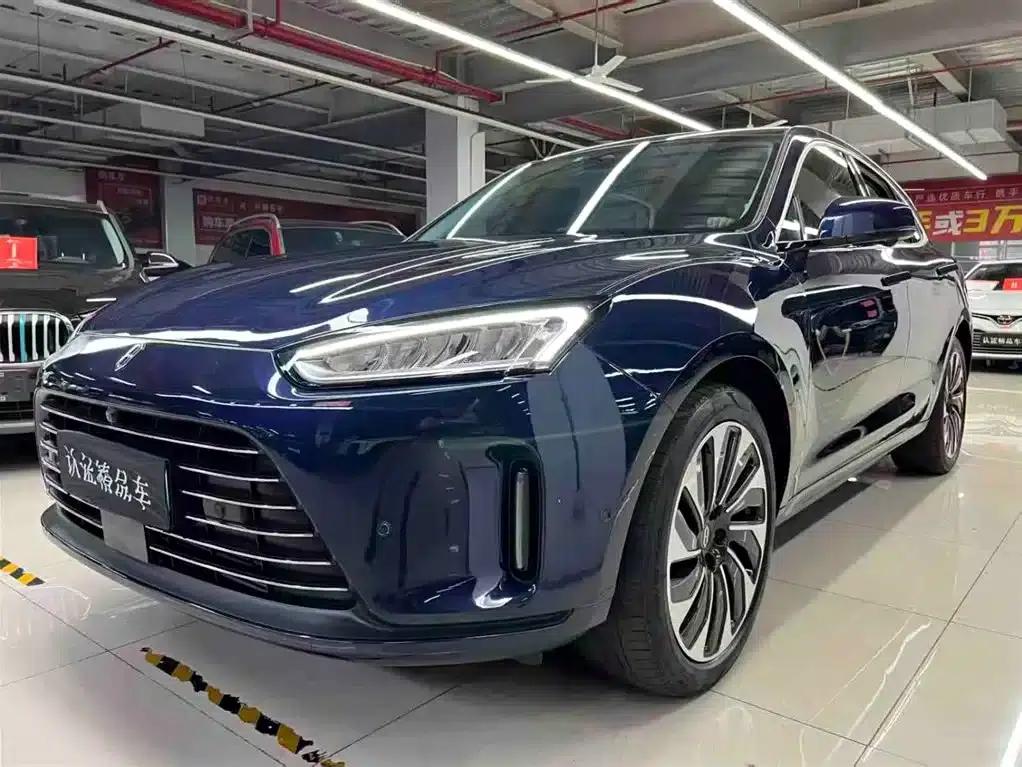 Wenjie M5 2022 Extended Range AWD Performance Edition — миниатюра 1