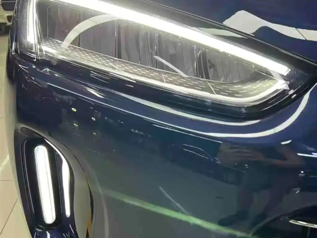 Wenjie M5 2022 Extended Range AWD Performance Edition — миниатюра 11