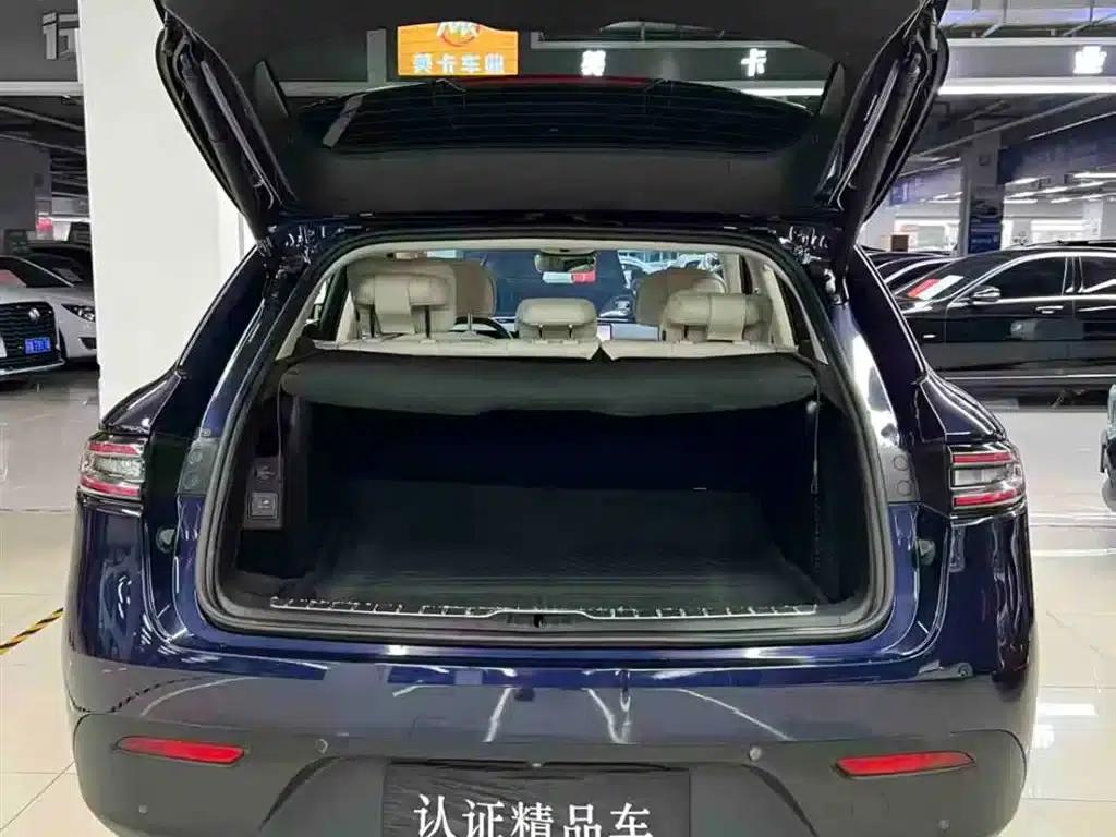 Wenjie M5 2022 Extended Range AWD Performance Edition — миниатюра 23