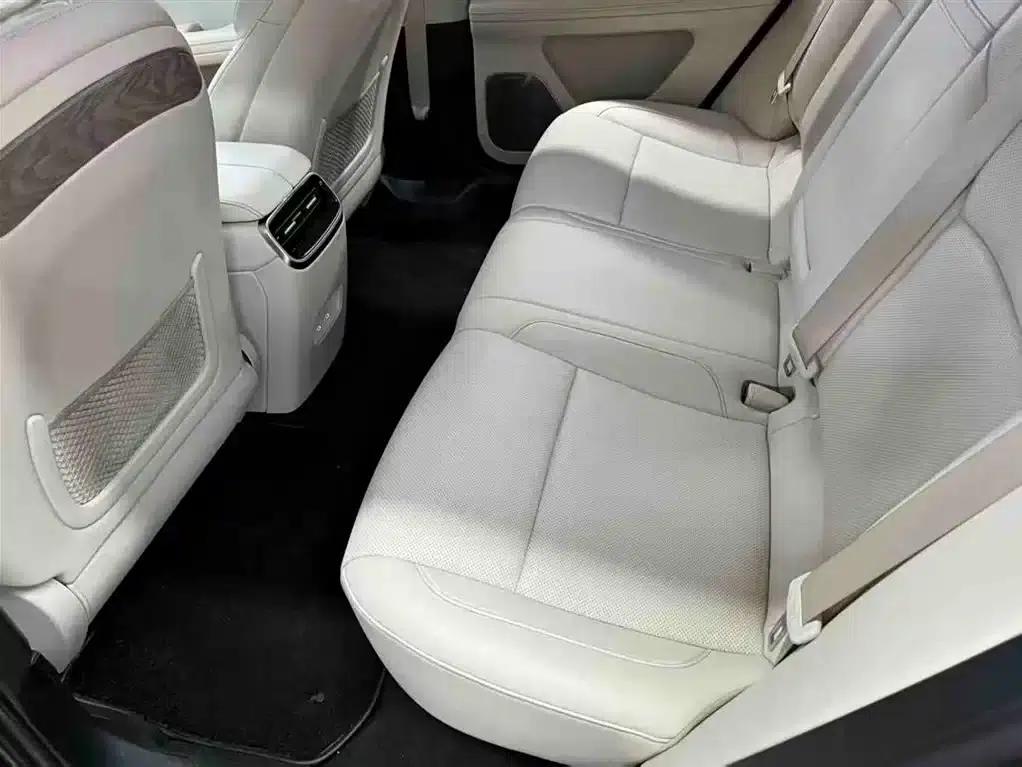 Wenjie M5 2022 Extended Range AWD Performance Edition — миниатюра 9