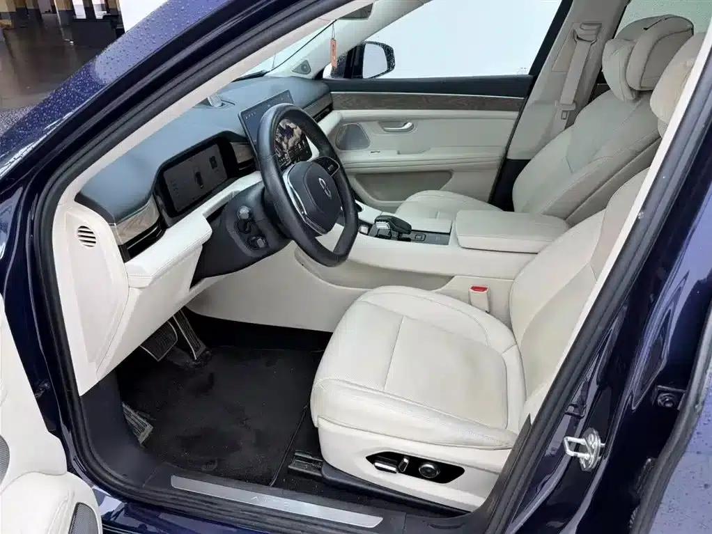 Wenjie M5 2022 Extended Range AWD Performance Edition — миниатюра 5
