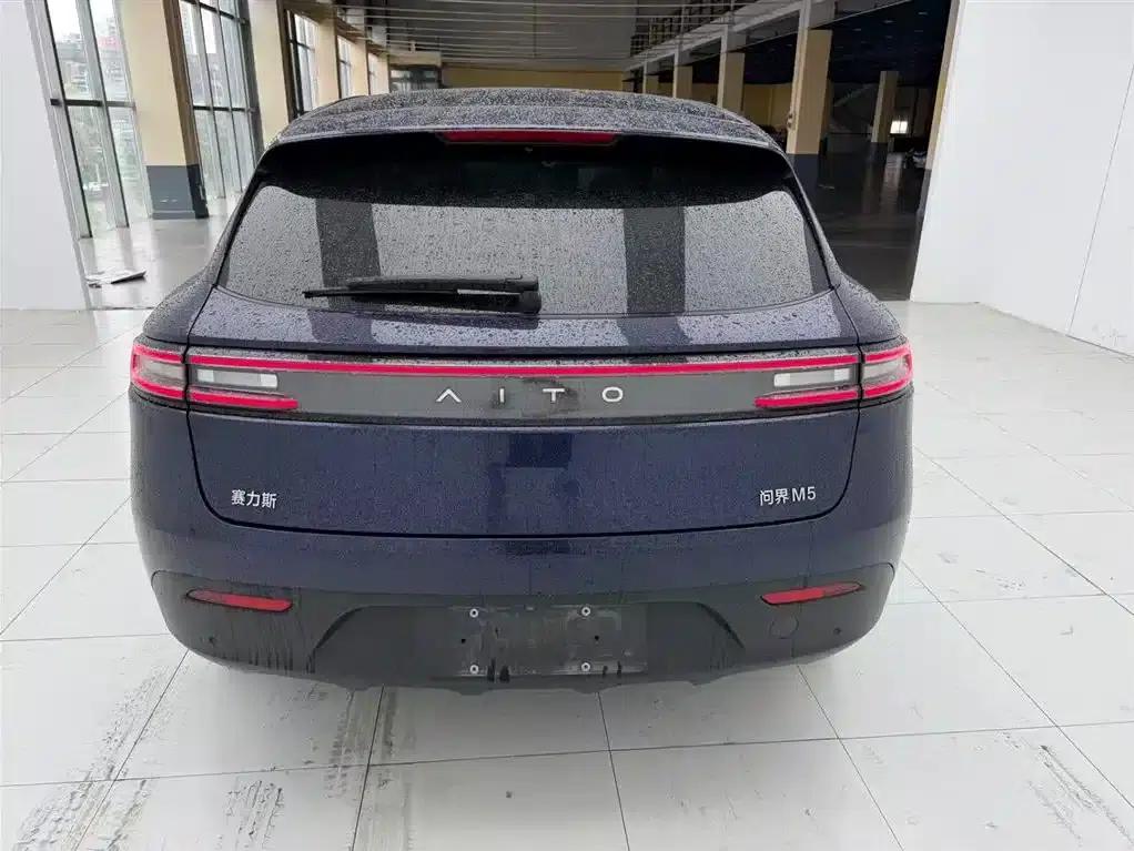 Wenjie M5 2022 Extended Range AWD Performance Edition — миниатюра 7