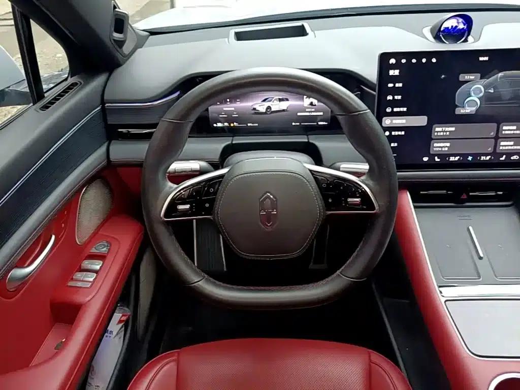 Wenjie M5 2025 Extended Range Ultra 4WD — миниатюра 11