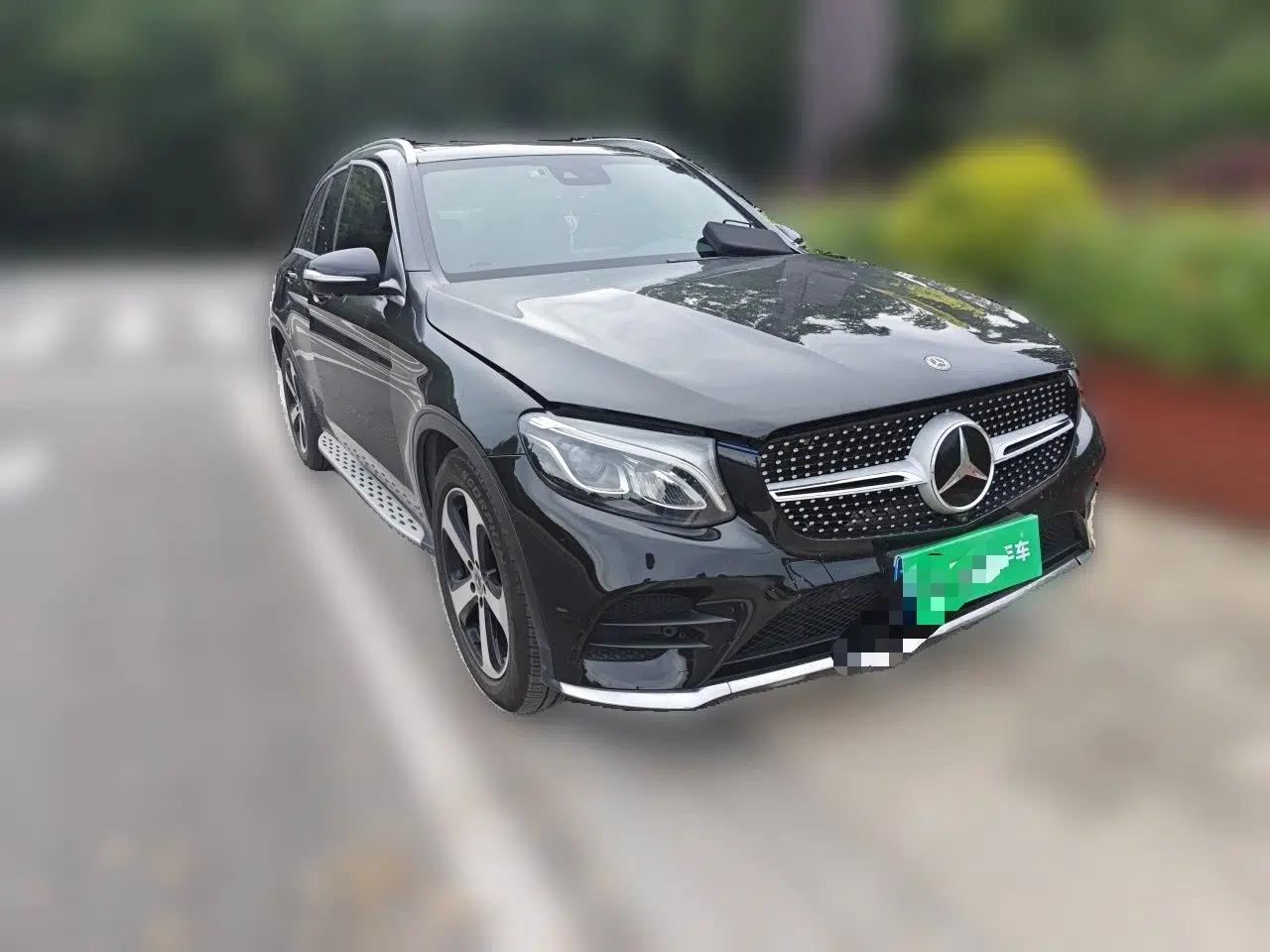 Mercedes-Benz GLC 2018 Facelift GLC 260 4MATIC Luxury Edition — миниатюра 3