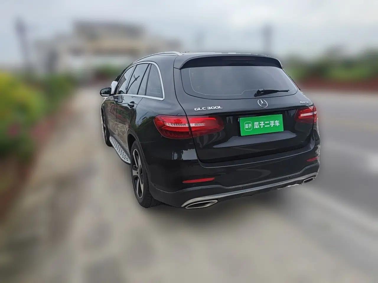 Mercedes-Benz GLC 2018 Facelift GLC 260 4MATIC Luxury Edition — миниатюра 4