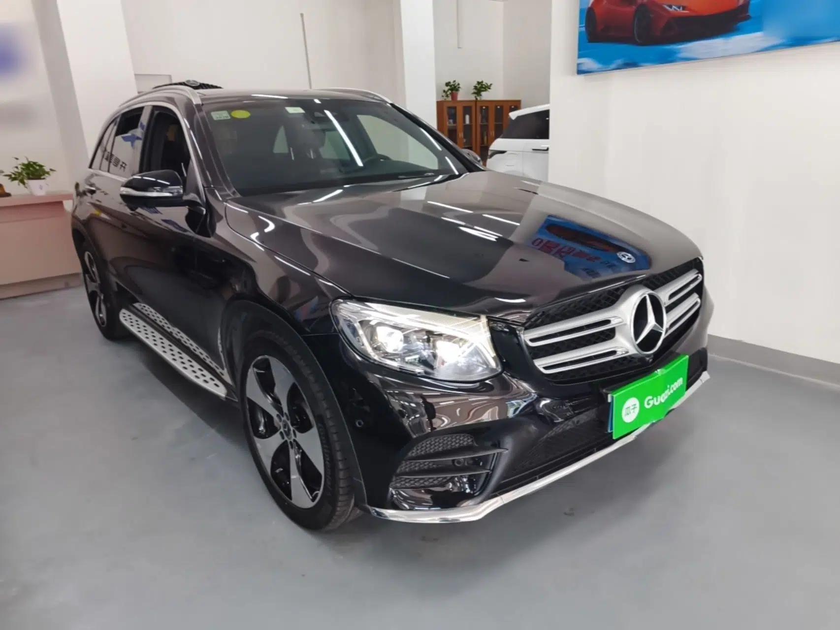 Mercedes-Benz GLC 2018 GLC 300 4MATIC Sport Edition — миниатюра 3