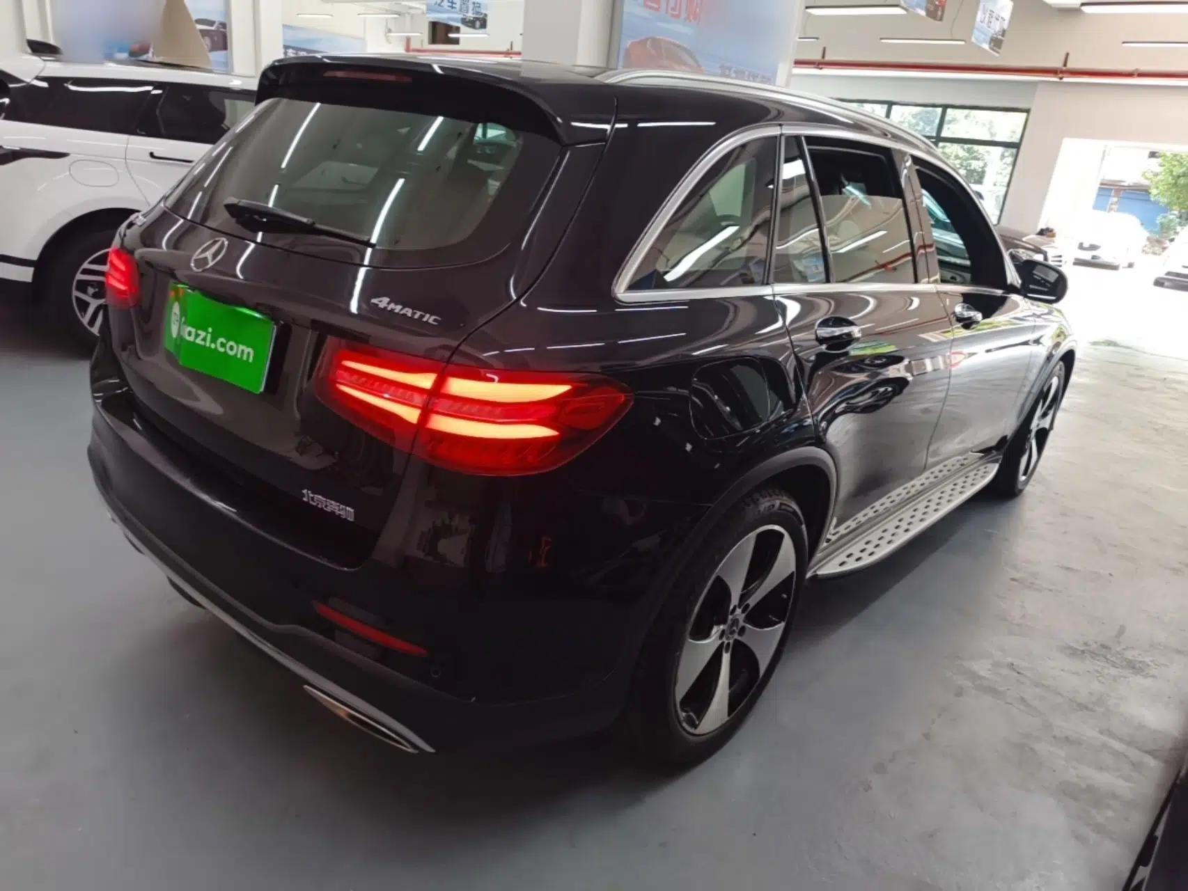 Mercedes-Benz GLC 2018 GLC 300 4MATIC Sport Edition — миниатюра 6