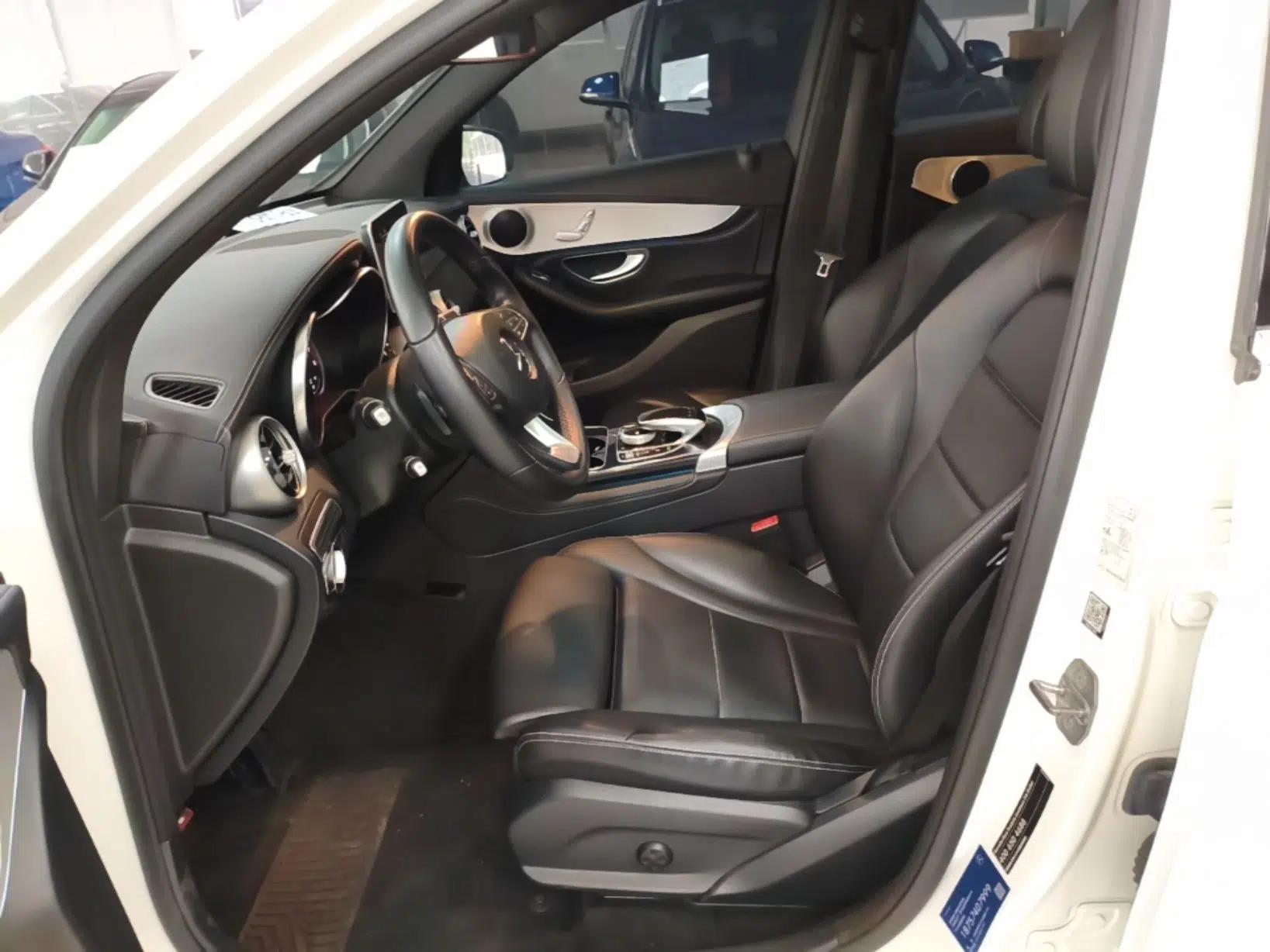 Mercedes-Benz GLC 2019 GLC 200 L 4MATIC — миниатюра 17