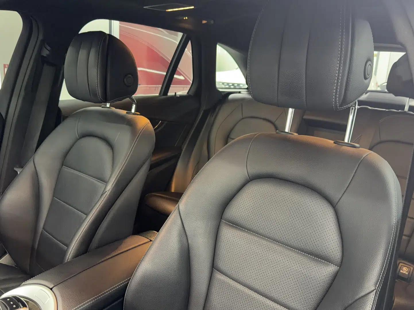 Mercedes-Benz GLC 2019 Facelift GLC 260 L 4MATIC Luxury Model — миниатюра 17