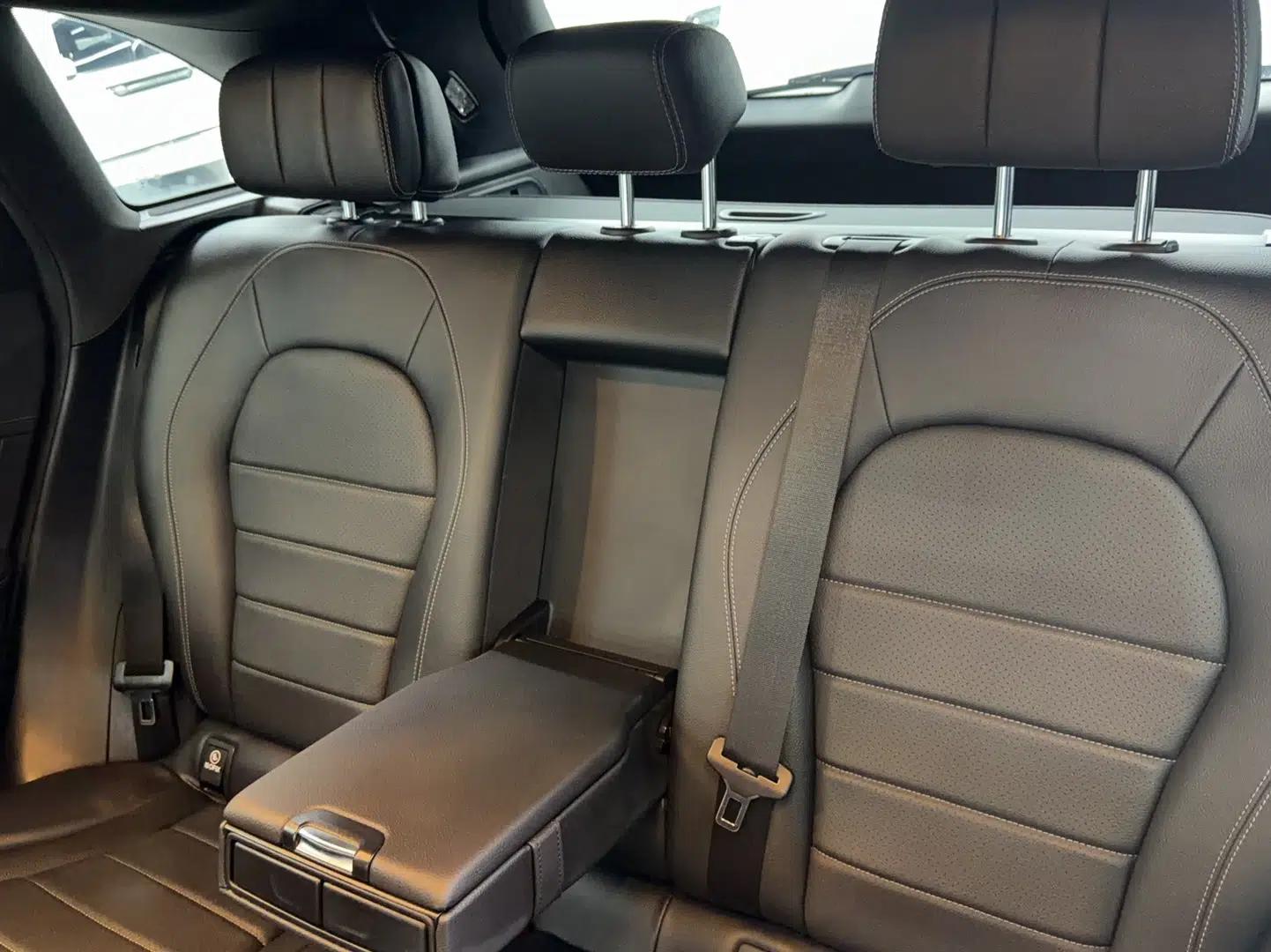 Mercedes-Benz GLC 2019 Facelift GLC 260 L 4MATIC Luxury Model — миниатюра 19