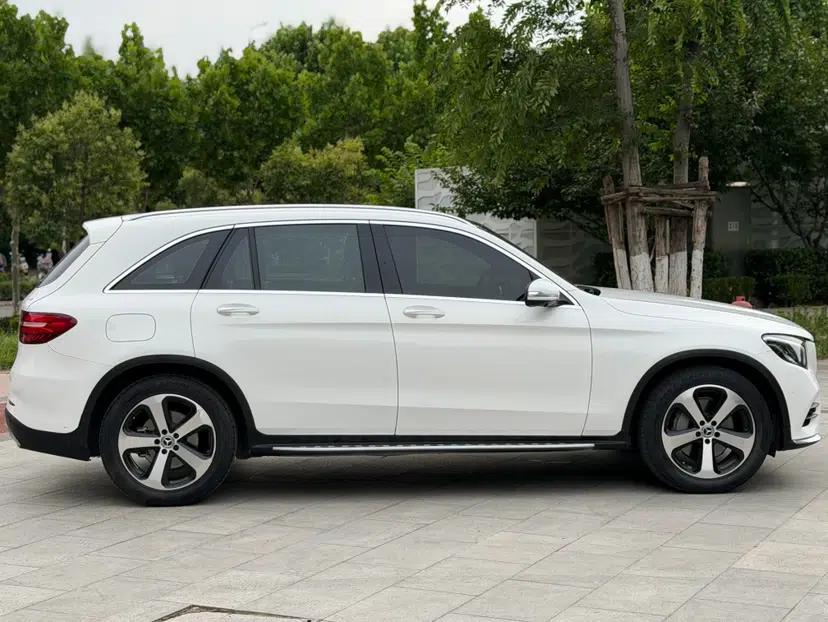Mercedes-Benz GLC 2019 Facelift GLC 260 L 4MATIC Luxury Model — миниатюра 4