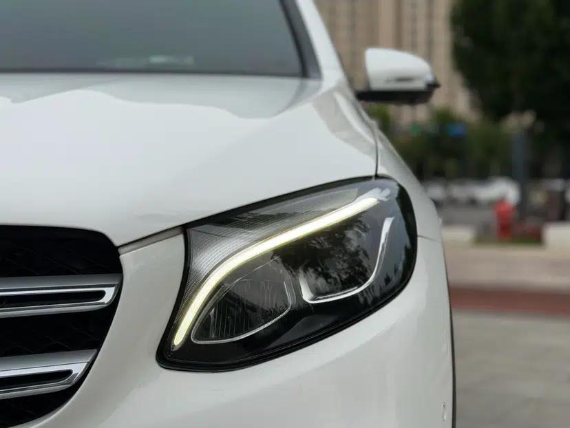 Mercedes-Benz GLC 2019 Facelift GLC 260 L 4MATIC Luxury Model — миниатюра 8