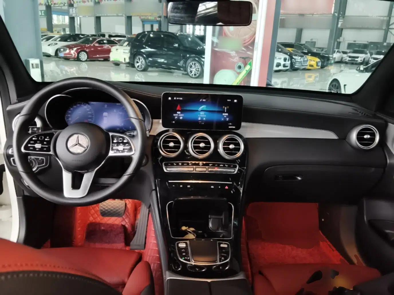 Mercedes-Benz GLC 2021 GLC 260 L 4MATIC Luxury Model — миниатюра 12