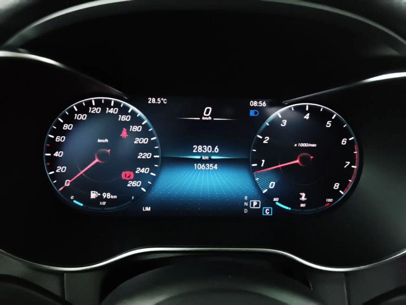Mercedes-Benz GLC 2021 GLC 260 L 4MATIC Luxury Model — миниатюра 14
