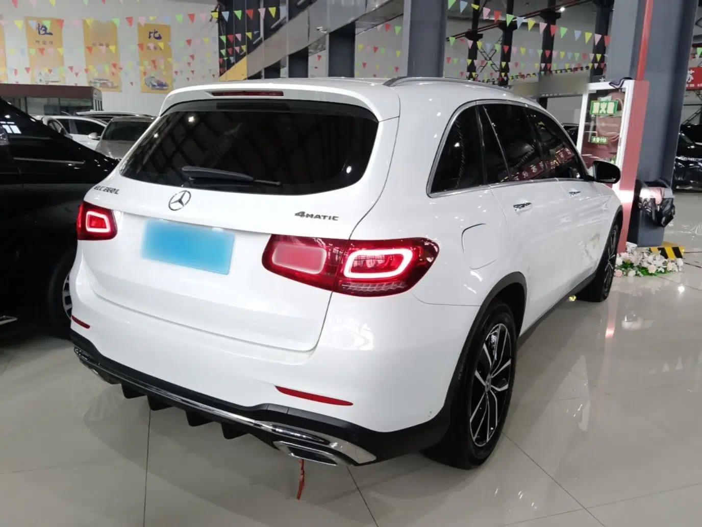 Mercedes-Benz GLC 2021 GLC 260 L 4MATIC Luxury Model — миниатюра 6