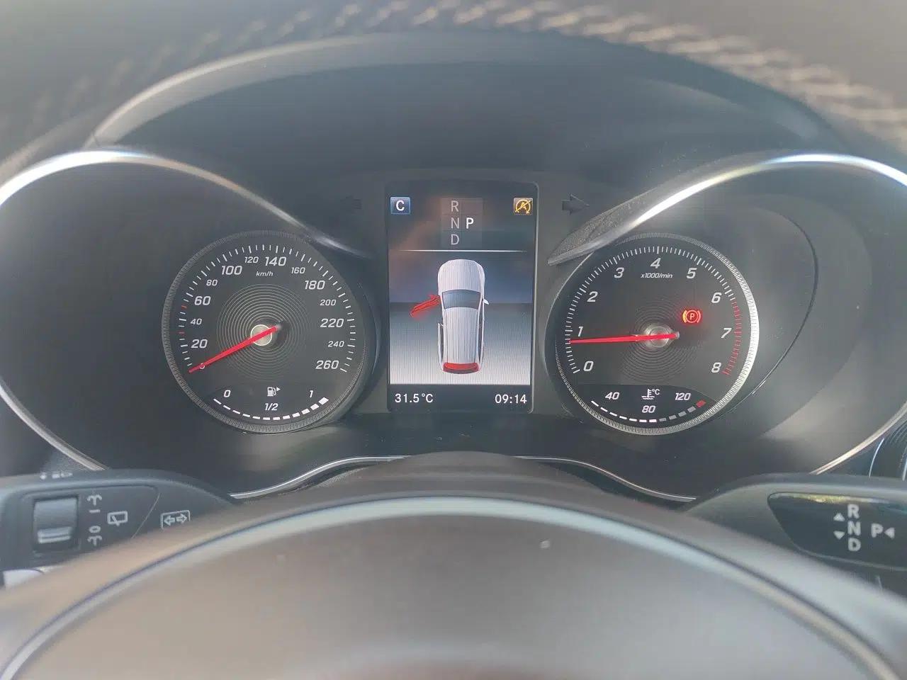 Mercedes-Benz GLC 2019 GLC 300 L 4MATIC Dynamic Model — миниатюра 11