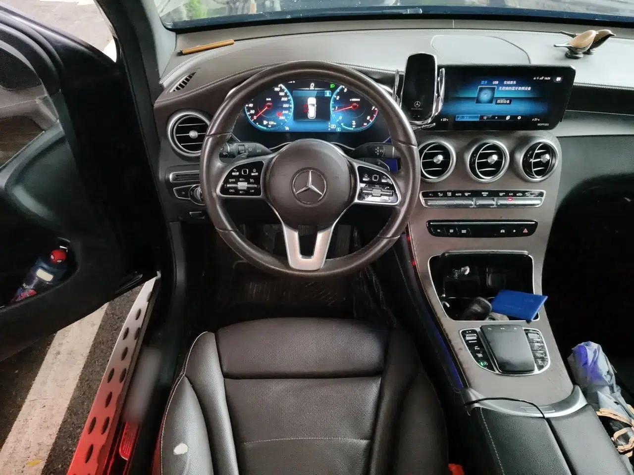 Mercedes-Benz GLC 2021 GLC 260 L 4MATIC Luxury Model — миниатюра 10