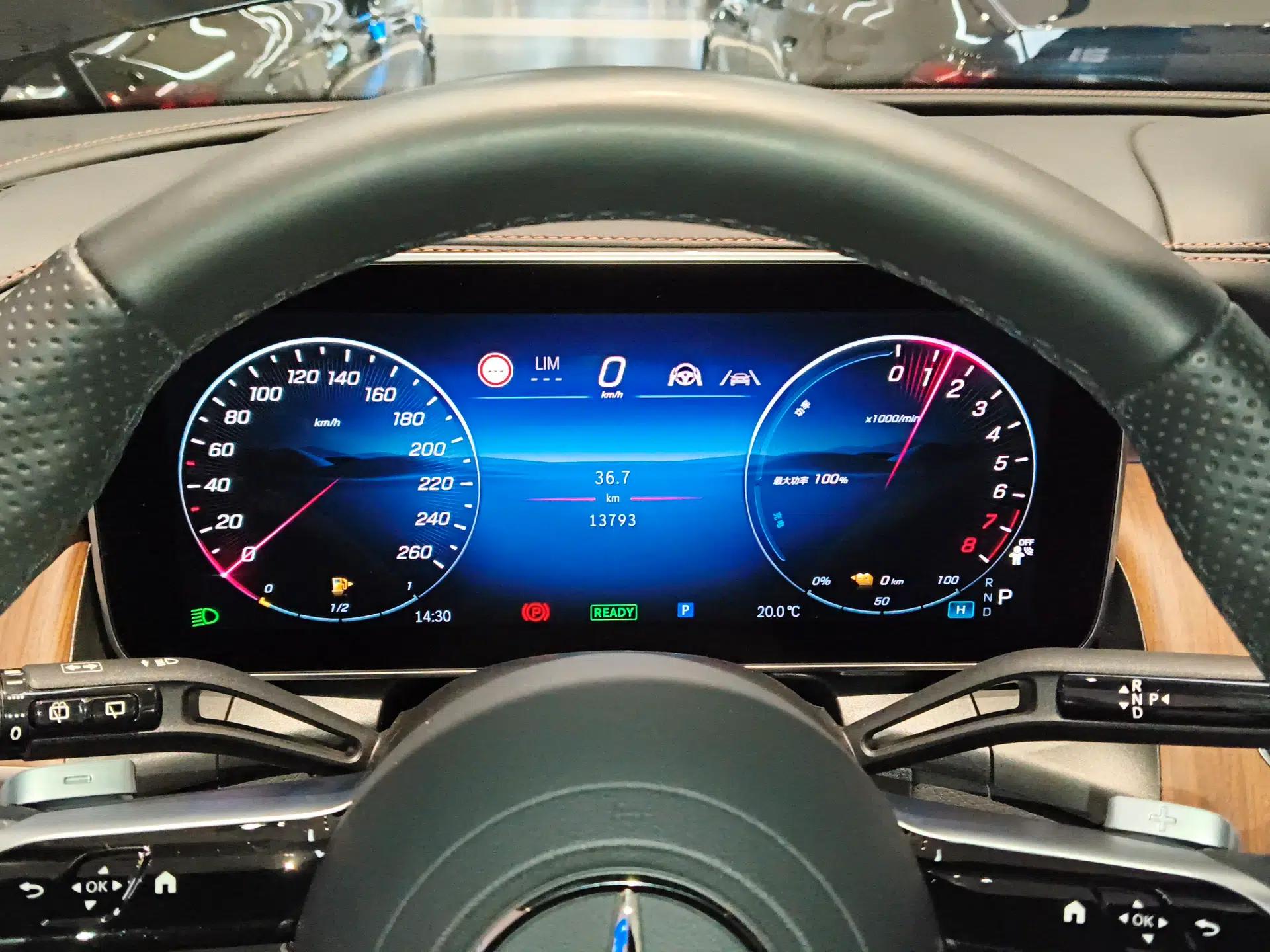 Mercedes-Benz GLC New Energy 2025 350 e L 4MATIC Collector's Edition — миниатюра 19