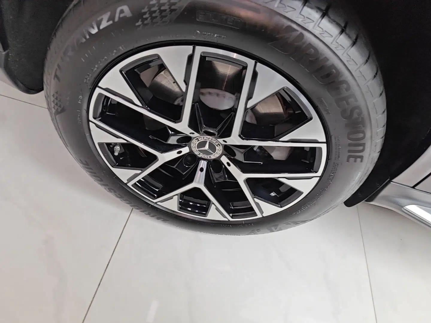 Mercedes-Benz GLC New Energy 2025 350 e L 4MATIC Collector's Edition — миниатюра 11